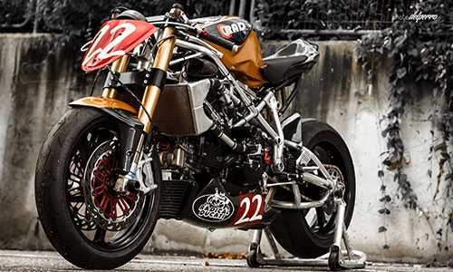 “Lột truồng” siêu môtô Ducati 1198 thành xế Cafe Racer 